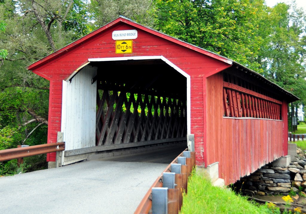 Silk Covered Bridge, Vermont jigsaw puzzle in Bridges puzzles on TheJigsawPuzzles.com