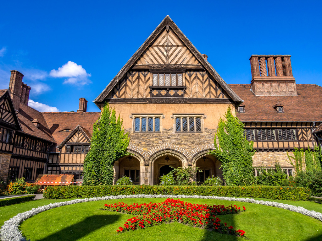 Cecilienhof Palace In Potsdam, Germany jigsaw puzzle in Castles puzzles on TheJigsawPuzzles.com