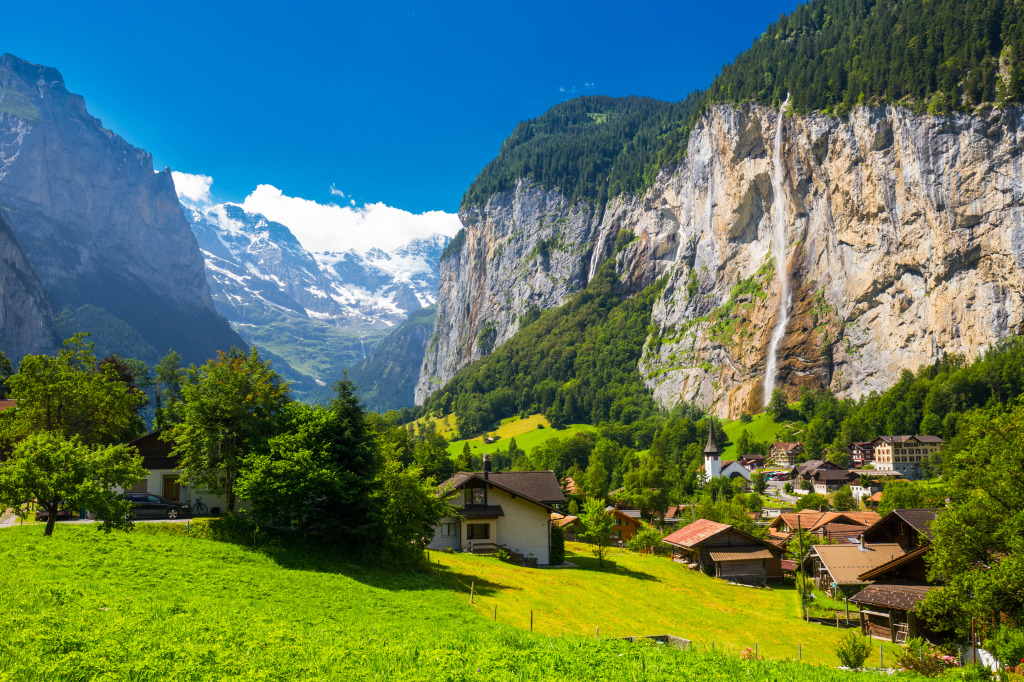 Lauterbrunnen Valley, Swiss Alps jigsaw puzzle in Waterfalls puzzles on TheJigsawPuzzles.com