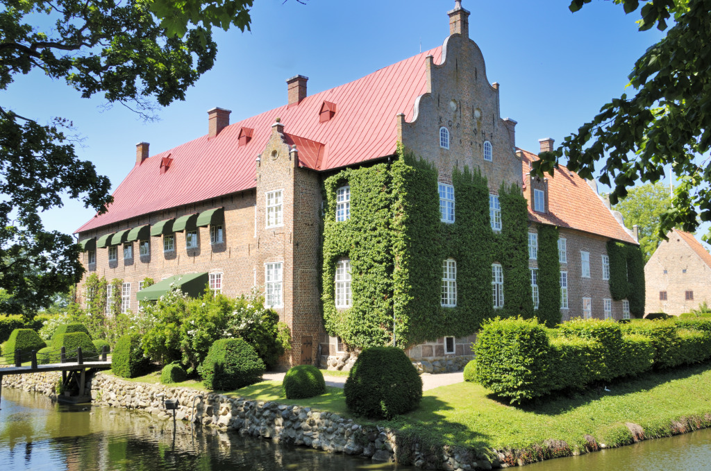 Trolle-Ljungby Castle, Sweden jigsaw puzzle in Castles puzzles on TheJigsawPuzzles.com