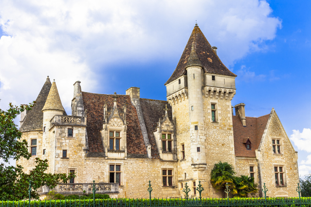 Milandes Castle, France jigsaw puzzle in Castles puzzles on TheJigsawPuzzles.com