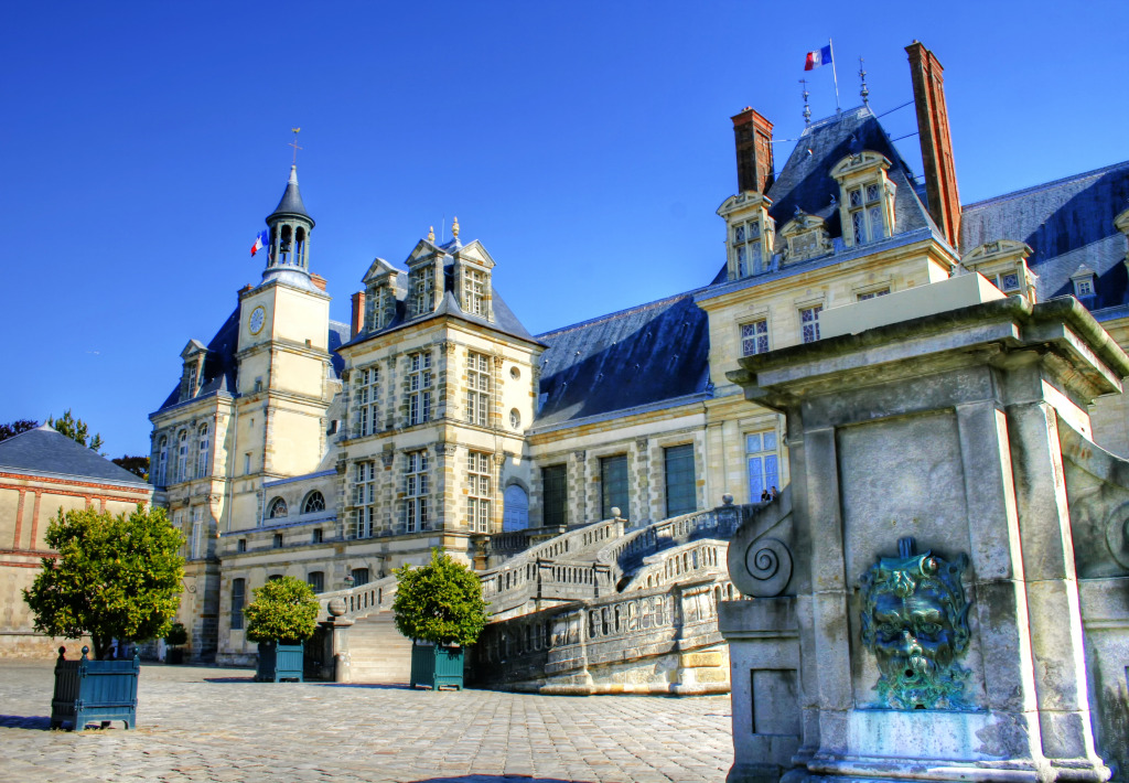 Chateau de Fontainebleau, France jigsaw puzzle in Castles puzzles on TheJigsawPuzzles.com