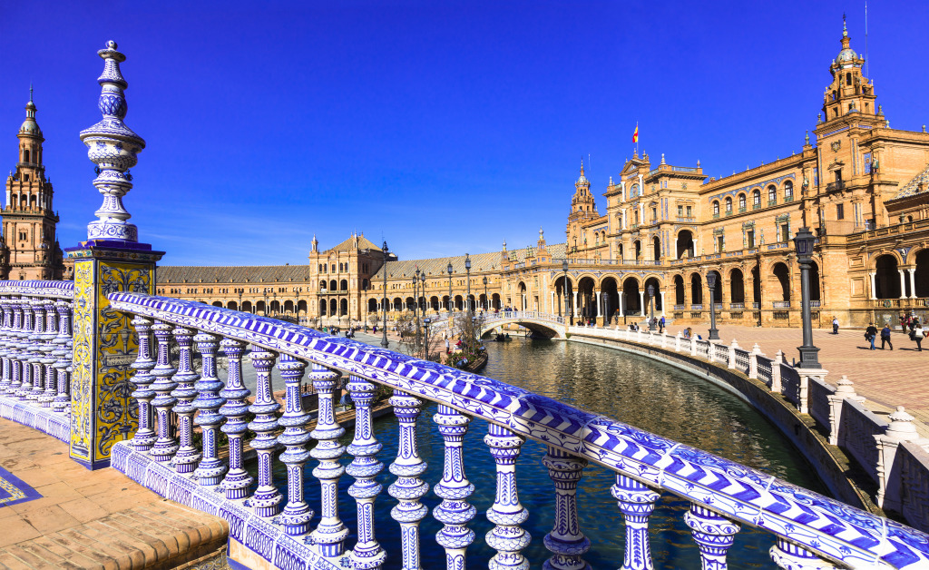 Plaza de España, Seville, Spain jigsaw puzzle in Bridges puzzles on TheJigsawPuzzles.com