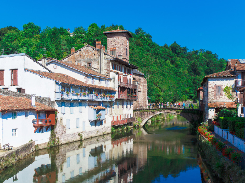 Saint Jean Pied de Port, France jigsaw puzzle in Bridges puzzles on TheJigsawPuzzles.com