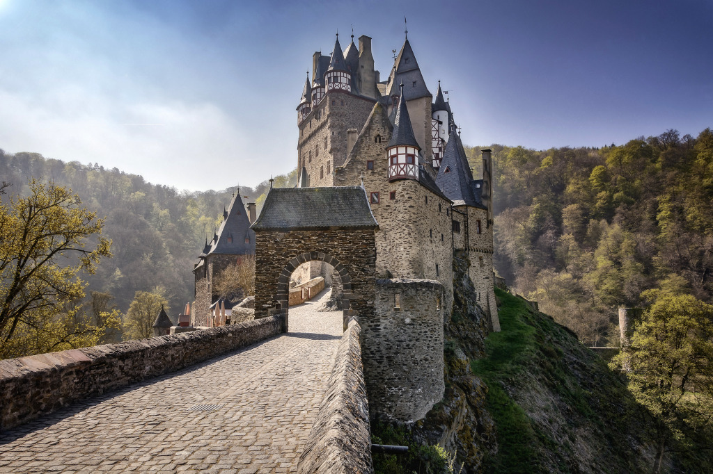 Castle Eltz, Germany jigsaw puzzle in Castles puzzles on TheJigsawPuzzles.com