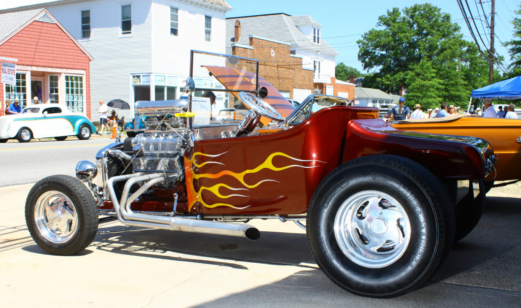 Vintage Car Festival in Mathews VA jigsaw puzzle in Cars & Bikes puzzles on TheJigsawPuzzles.com