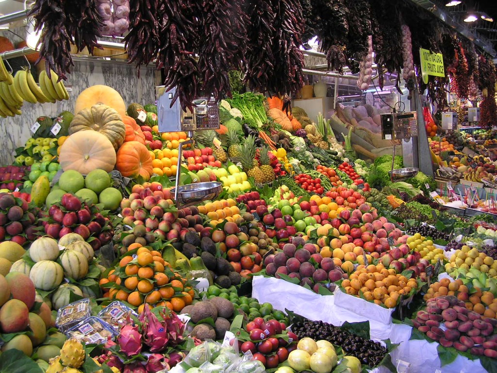 La Boqueria Market in Downtown Barcelona jigsaw puzzle in Food & Bakery puzzles on TheJigsawPuzzles.com