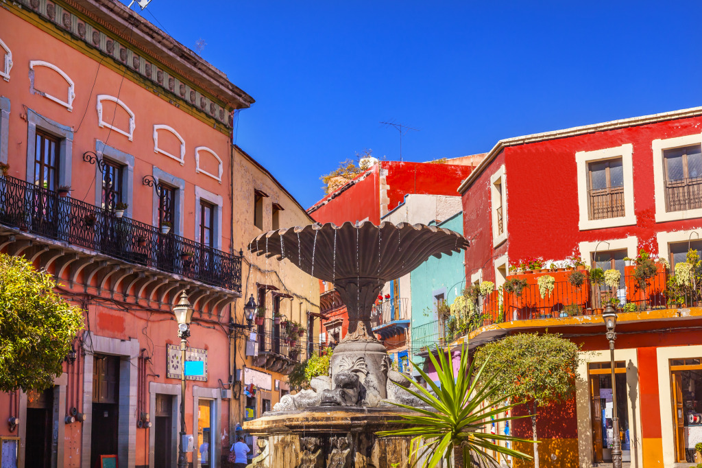 Plaza del Baratillo Fountain, Guanajuato, Mexico jigsaw puzzle in Waterfalls puzzles on TheJigsawPuzzles.com