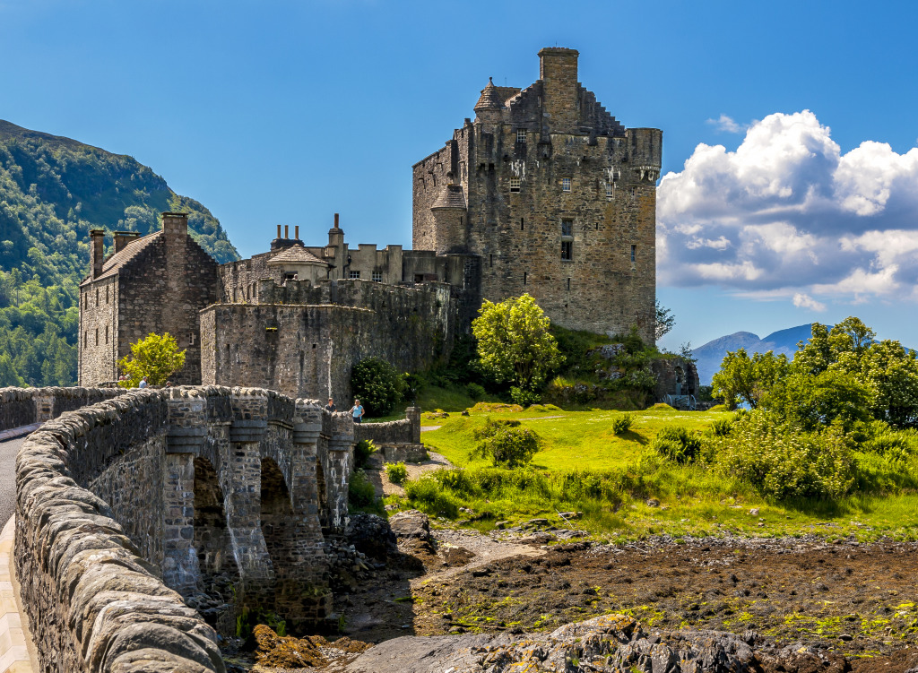 Eilean Donan Castle, Scotland jigsaw puzzle in Castles puzzles on TheJigsawPuzzles.com