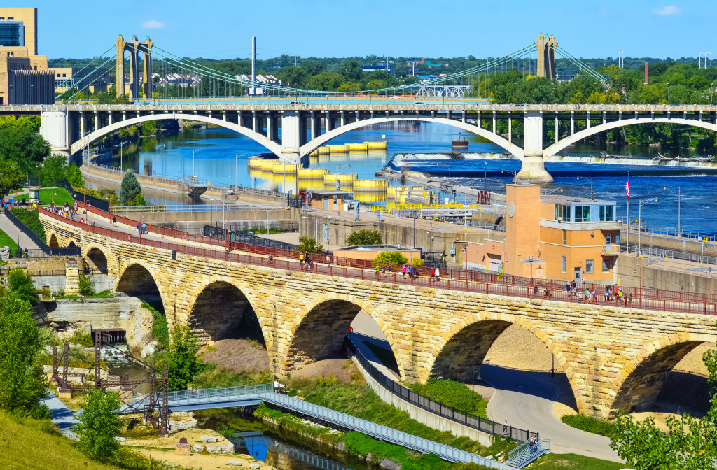 Bridges of Downtown Minneapolis jigsaw puzzle in Bridges puzzles on TheJigsawPuzzles.com