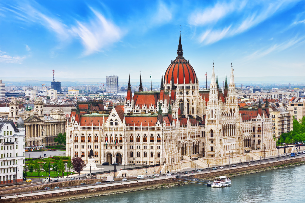 Hungarian Parliament, Budapest jigsaw puzzle in Castles puzzles on TheJigsawPuzzles.com