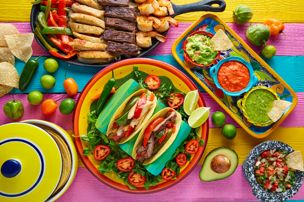 Mexican Chicken and Beef Fajitas jigsaw puzzle in Food & Bakery puzzles on TheJigsawPuzzles.com