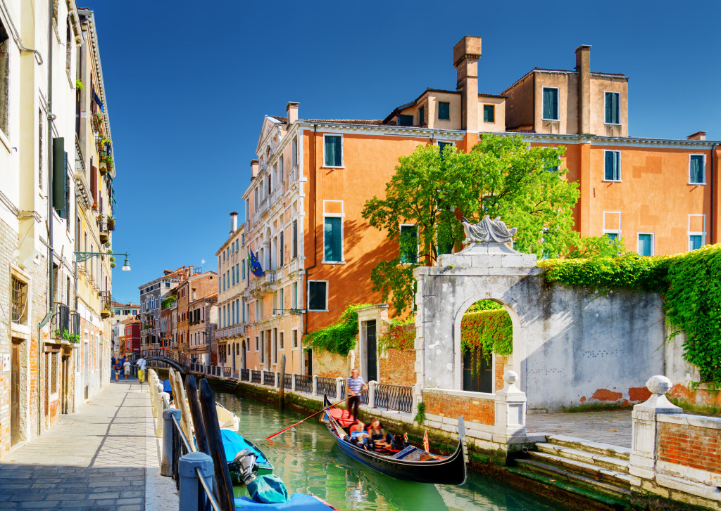 Rio Marin Canal, Venice jigsaw puzzle in Street View puzzles on TheJigsawPuzzles.com