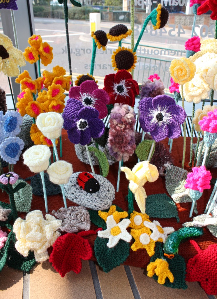 Knitted Garden jigsaw puzzle in Handmade puzzles on TheJigsawPuzzles.com