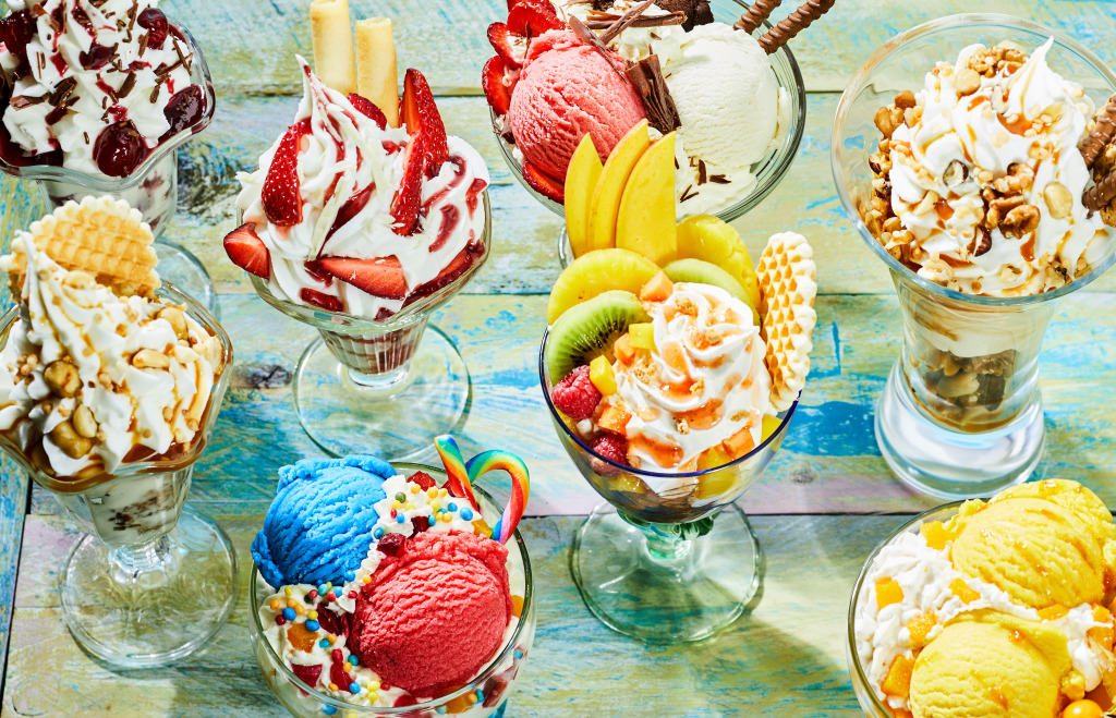 Italian Ice Cream Sundaes jigsaw puzzle in Food & Bakery puzzles on TheJigsawPuzzles.com