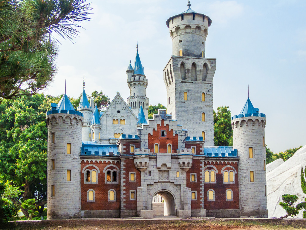 Miniature Castle jigsaw puzzle in Castles puzzles on TheJigsawPuzzles.com