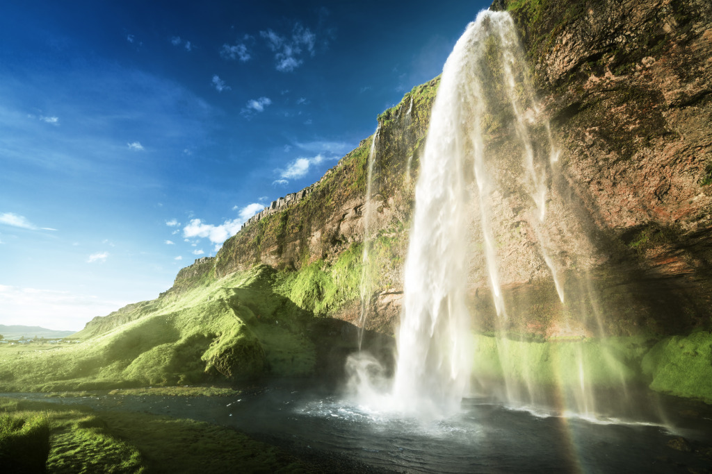 Seljalandsfoss Waterfall, Iceland jigsaw puzzle in Waterfalls puzzles on TheJigsawPuzzles.com