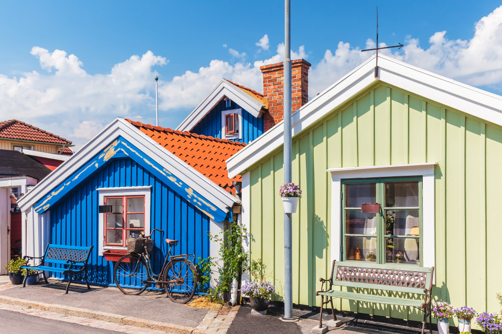 Wooden Houses in Karlskrona, Sweden jigsaw puzzle in Street View puzzles on TheJigsawPuzzles.com