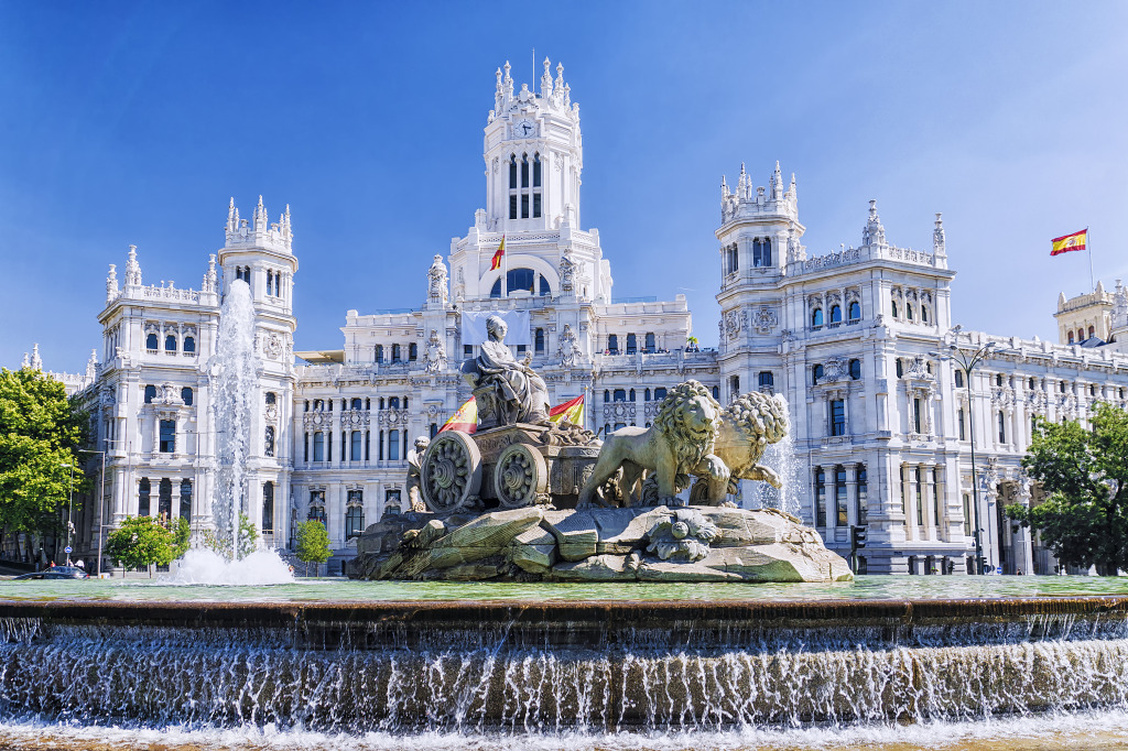 Cibeles Fountain in Madrid, Spain jigsaw puzzle in Waterfalls puzzles on TheJigsawPuzzles.com