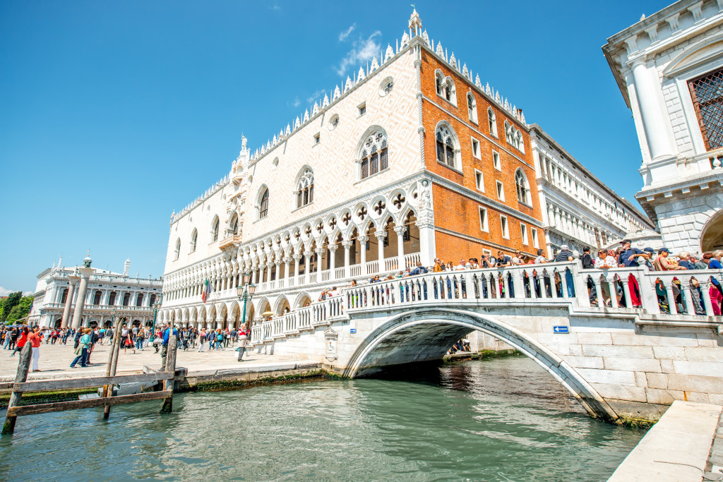 Doge's Palace, Venice jigsaw puzzle in Bridges puzzles on TheJigsawPuzzles.com