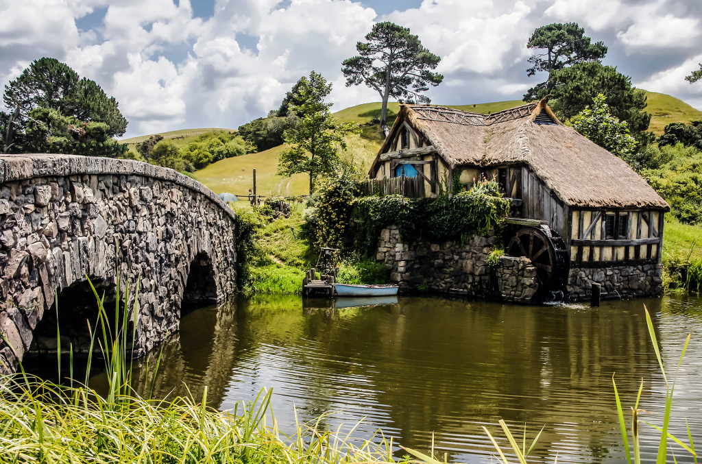 Water Mill Near the Arch Bridge, New Zealand jigsaw puzzle in Bridges puzzles on TheJigsawPuzzles.com