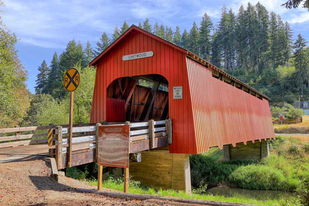 Chitwood Covered Bridge, Oregon jigsaw puzzle in Bridges puzzles on TheJigsawPuzzles.com