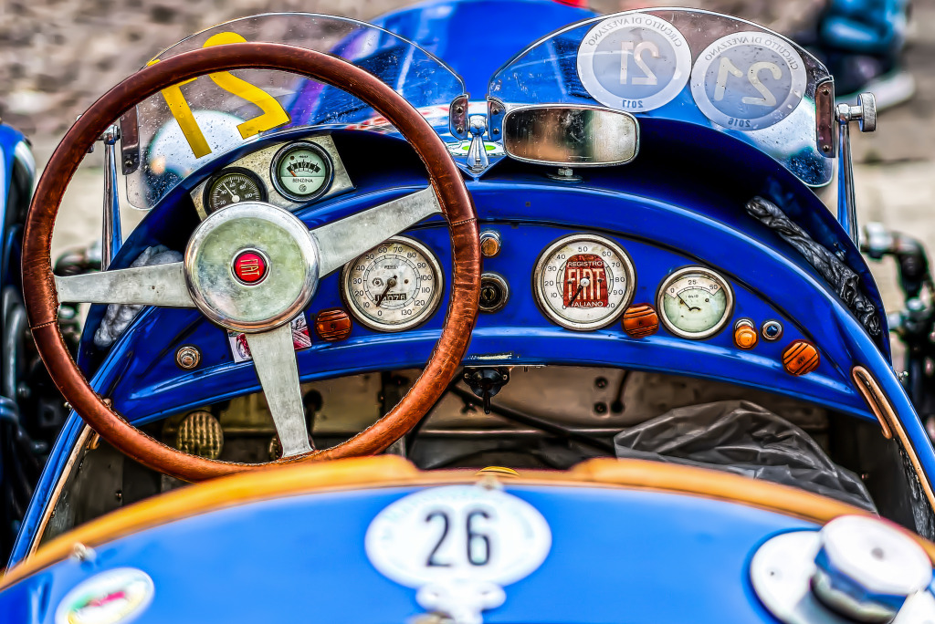 Vintage Sportscar, Avezzano, Italy jigsaw puzzle in Cars & Bikes puzzles on TheJigsawPuzzles.com