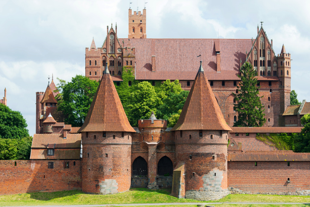 Malbork Castle, Poland jigsaw puzzle in Castles puzzles on TheJigsawPuzzles.com