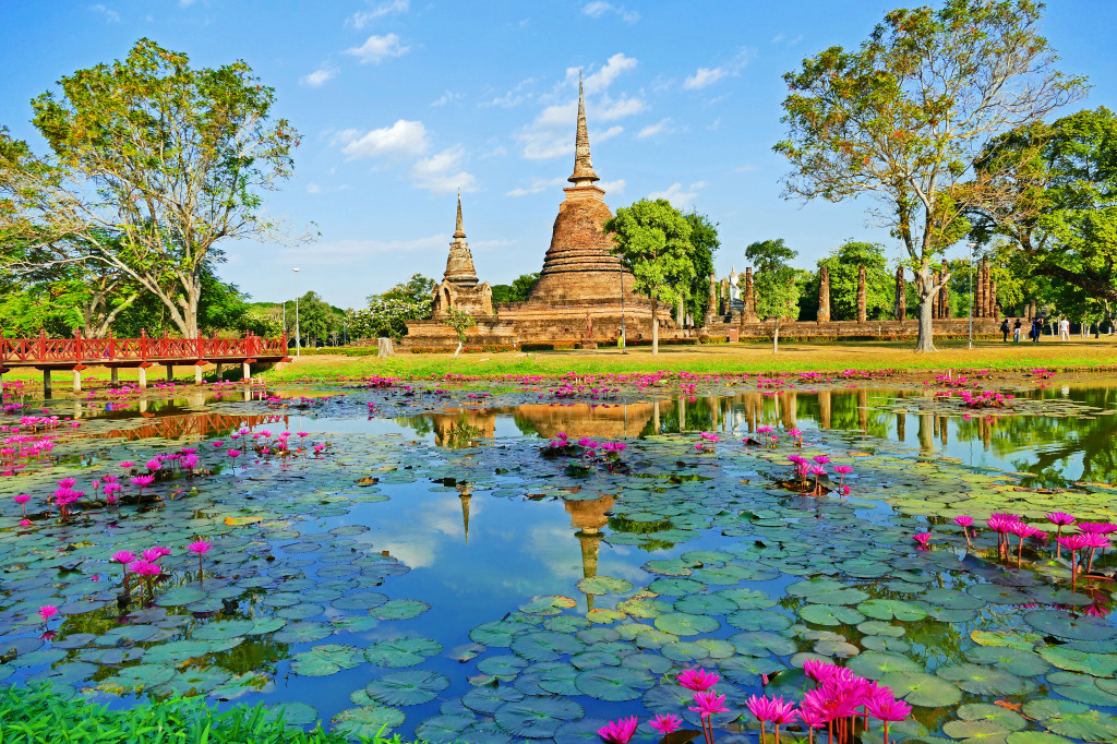 Sukhothai Historical Park, Thailand jigsaw puzzle in Great Sightings puzzles on TheJigsawPuzzles.com