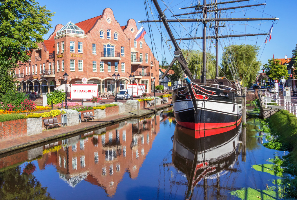 Papenburg, Germany jigsaw puzzle in Street View puzzles on TheJigsawPuzzles.com
