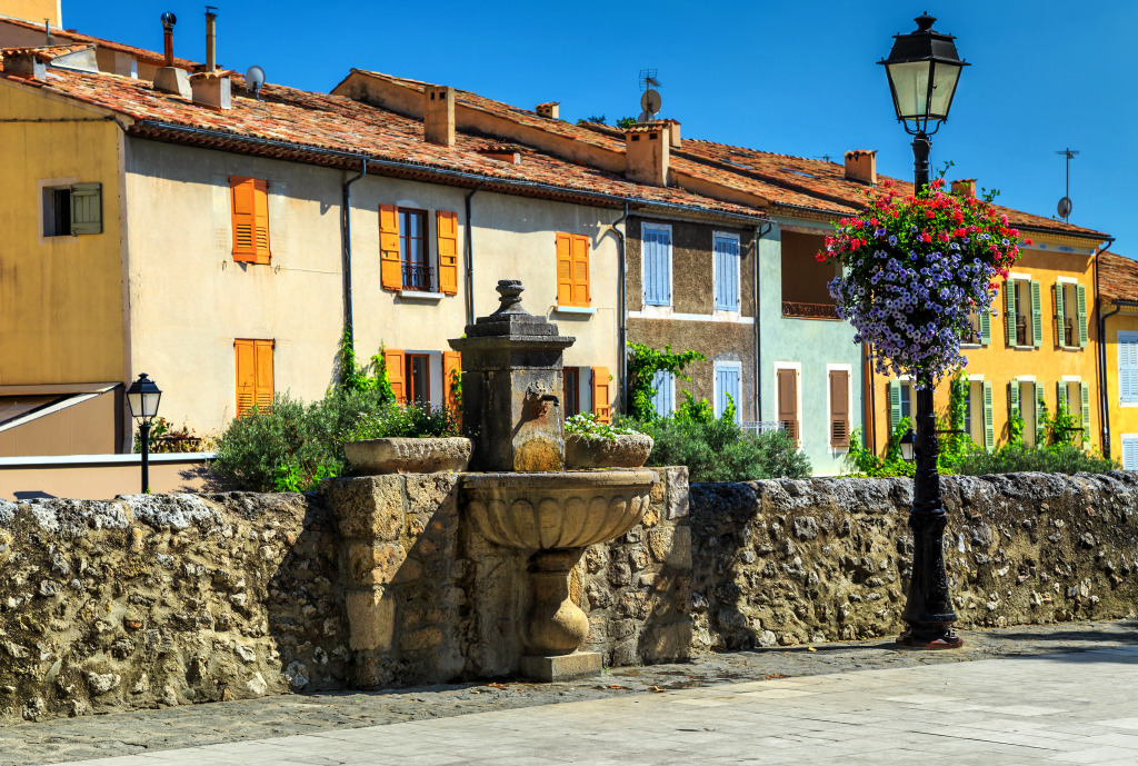 Moustiers-Sainte-Marie, Provence, France jigsaw puzzle in Street View puzzles on TheJigsawPuzzles.com