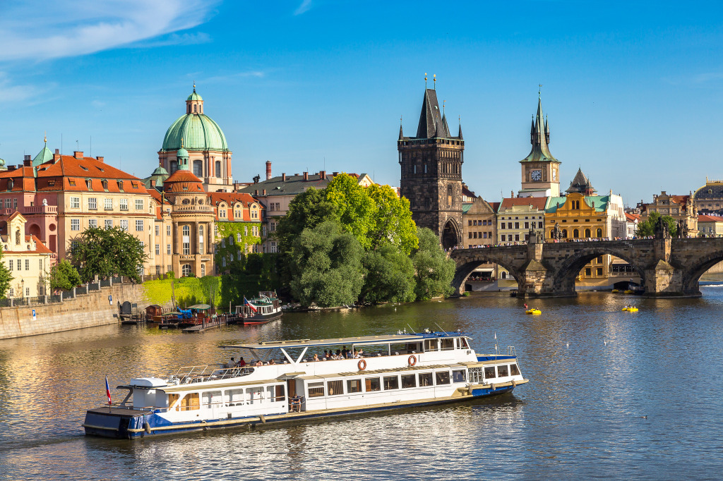 Charles Bridge in Prague, Czech Republic jigsaw puzzle in Bridges puzzles on TheJigsawPuzzles.com