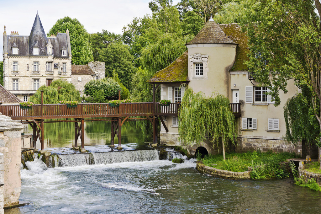 Moret-Sur-Loing, France jigsaw puzzle in Waterfalls puzzles on TheJigsawPuzzles.com