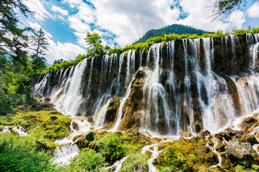 Pearl Shoal Waterfall, Sichuan, China jigsaw puzzle in Waterfalls puzzles on TheJigsawPuzzles.com