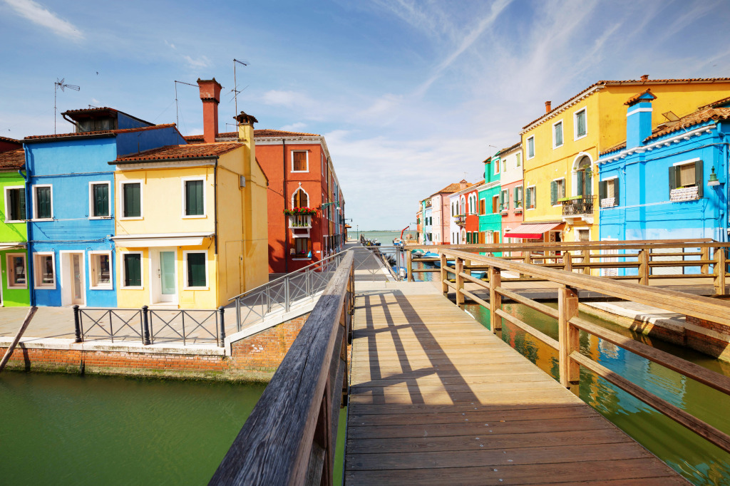 Island of Burano, Venice, Italy jigsaw puzzle in Bridges puzzles on TheJigsawPuzzles.com