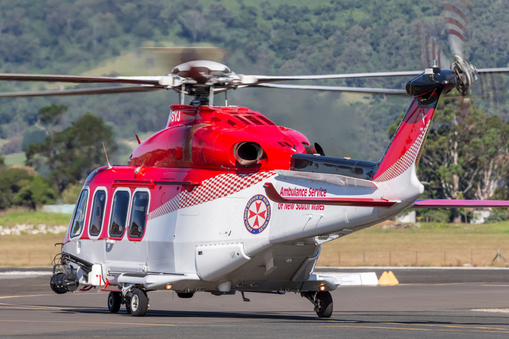 Ambulance Helicopter, Albion Park, Australia jigsaw puzzle in Aviation puzzles on TheJigsawPuzzles.com