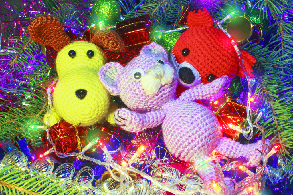 Stuffed Christmas Decorations jigsaw puzzle in Handmade puzzles on TheJigsawPuzzles.com