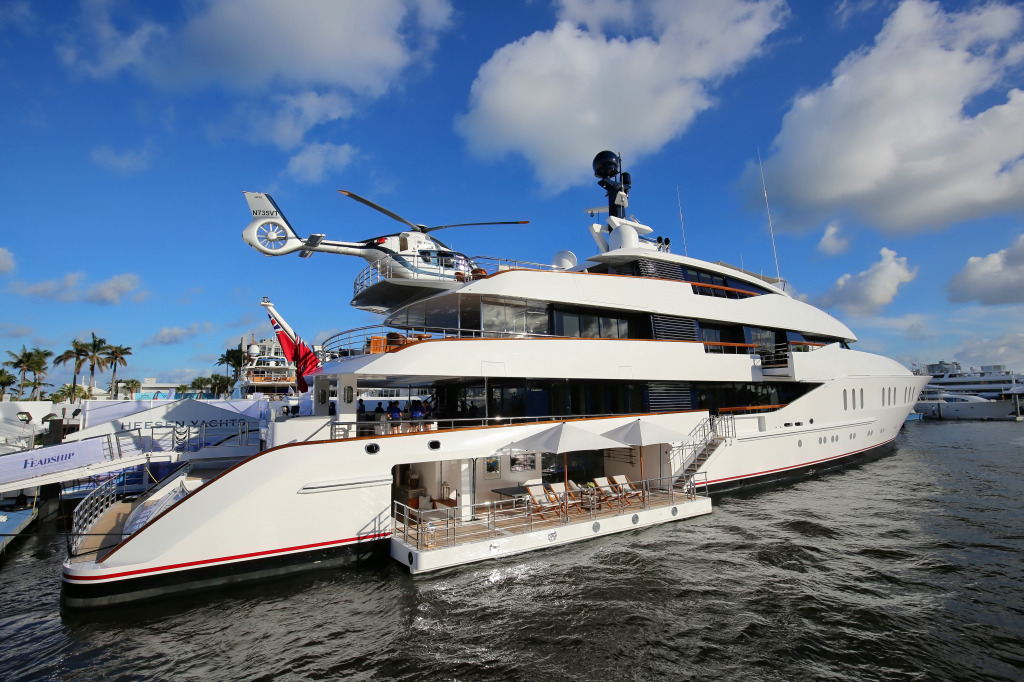 Fort Lauderdale International Boat Show jigsaw puzzle in Puzzle of the Day puzzles on TheJigsawPuzzles.com