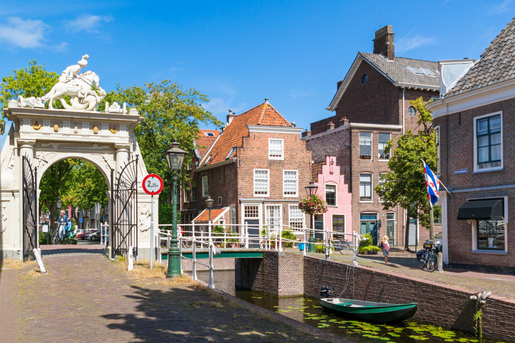 Doelengracht Canal, Leiden, Netherlands jigsaw puzzle in Bridges puzzles on TheJigsawPuzzles.com