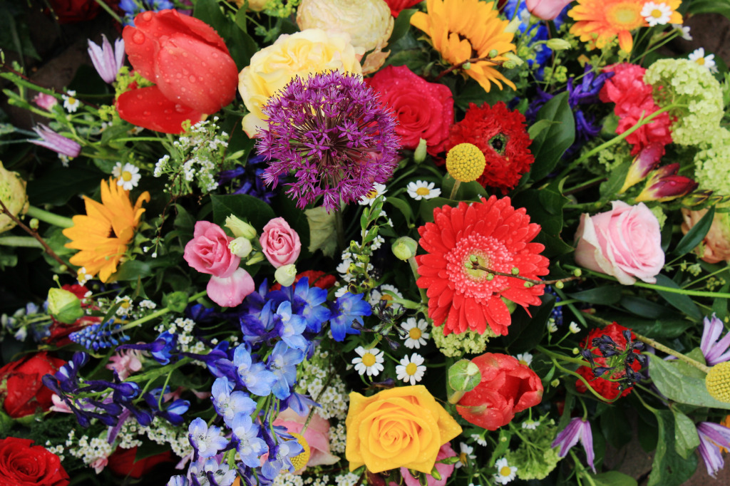 Mixed Flower Arrangement jigsaw puzzle in Flowers puzzles on TheJigsawPuzzles.com