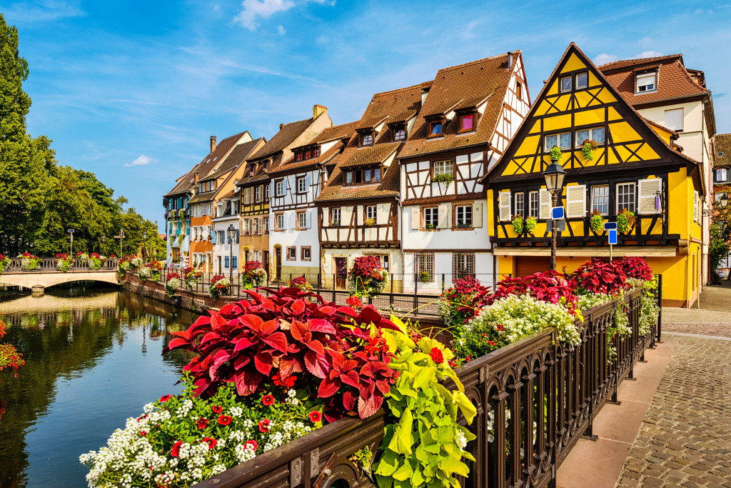 Canals of Colmar, Alsace, France jigsaw puzzle in Bridges puzzles on TheJigsawPuzzles.com