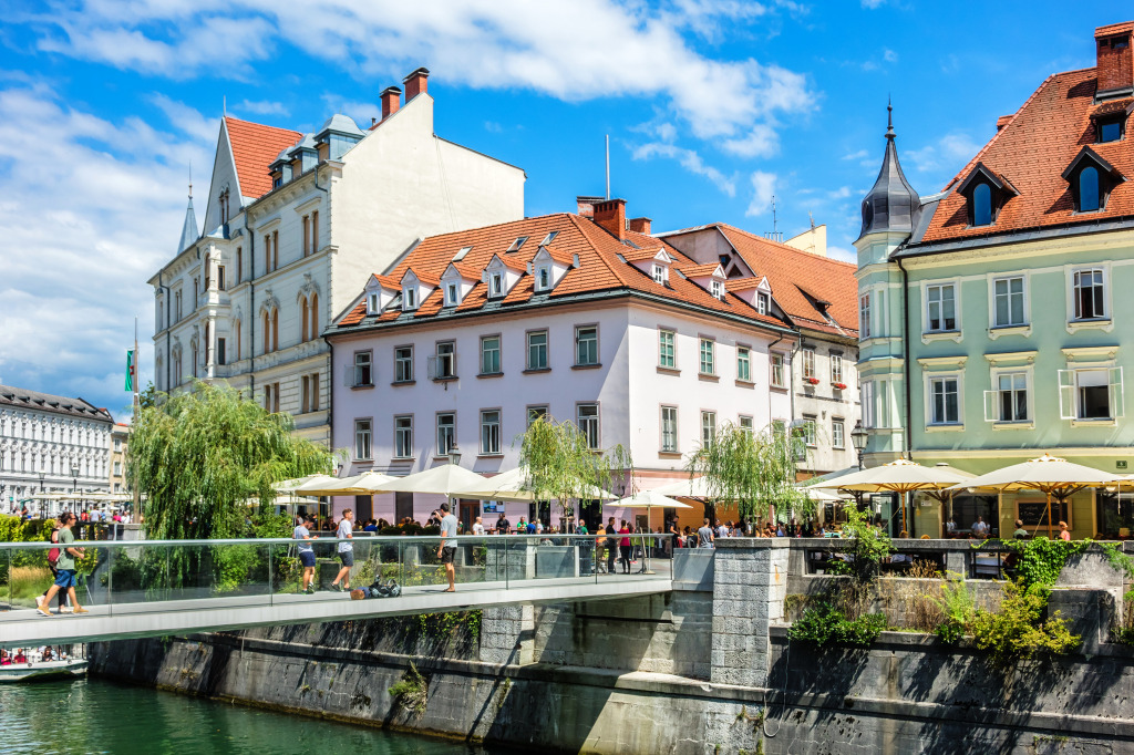 Ljubljanica River, Ljubljana, Slovenia jigsaw puzzle in Bridges puzzles on TheJigsawPuzzles.com