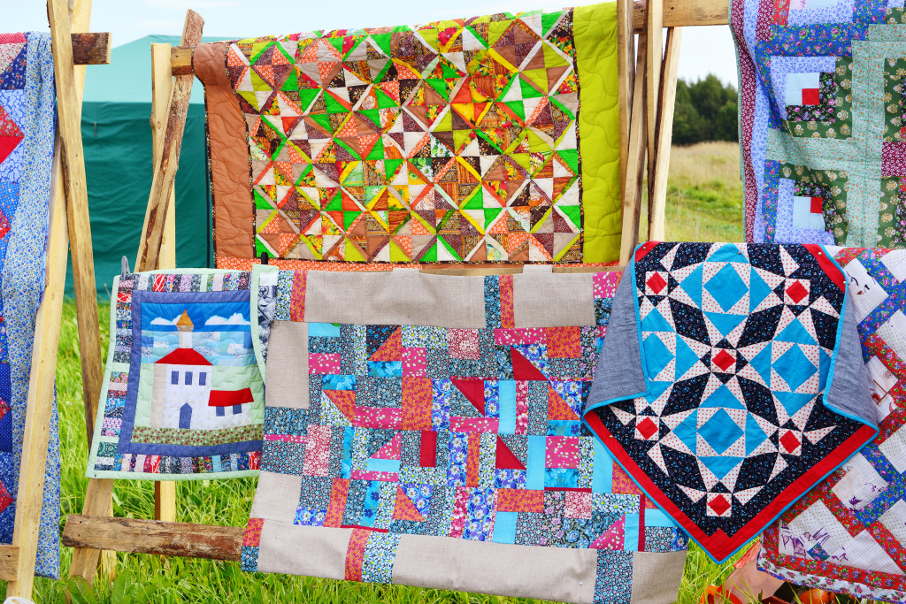 Colorful Patchwork Blankets jigsaw puzzle in Handmade puzzles on TheJigsawPuzzles.com