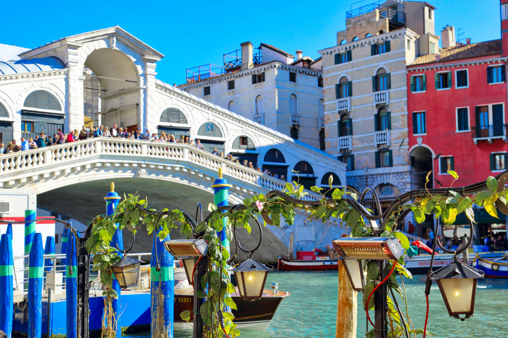 Rialto Bridge, Venice, Italy jigsaw puzzle in Puzzle of the Day puzzles on TheJigsawPuzzles.com