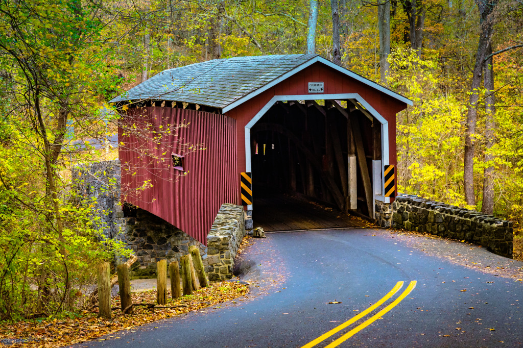 Kurtz's Mill Covered Bridge, Pennsylvania jigsaw puzzle in Bridges puzzles on TheJigsawPuzzles.com