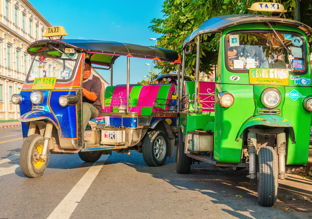 Tuk Tuk Taxis in Bangkok, Thailand jigsaw puzzle in Cars & Bikes puzzles on TheJigsawPuzzles.com