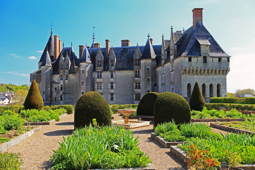 Langeais Castle, France jigsaw puzzle in Castles puzzles on TheJigsawPuzzles.com