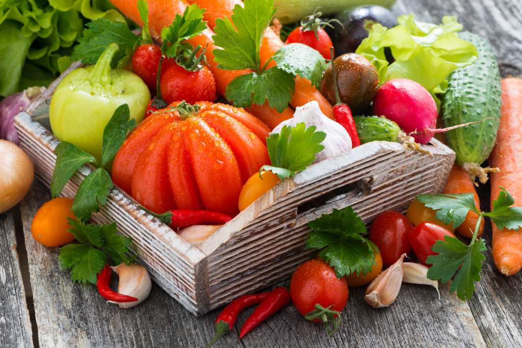 Seasonal Vegetables in a Wooden Box jigsaw puzzle in Fruits & Veggies puzzles on TheJigsawPuzzles.com