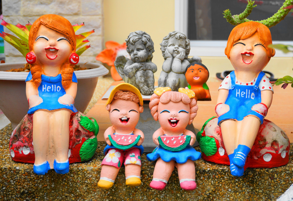 Ceramic Dolls jigsaw puzzle in Macro puzzles on TheJigsawPuzzles.com