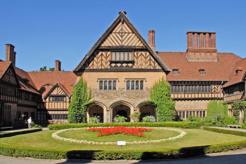 Château de Cecilienhof, Potsdam jigsaw puzzle in Street View puzzles on TheJigsawPuzzles.com